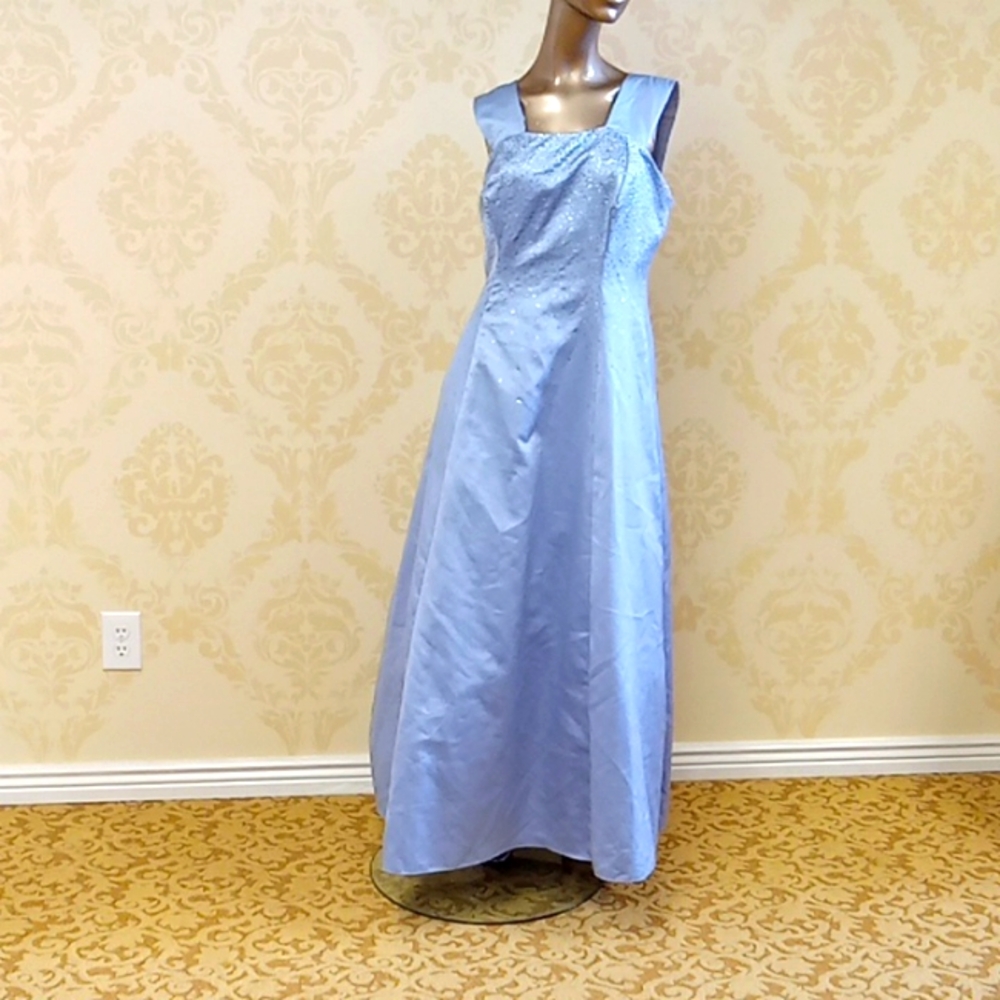 Onyx nite size 10 prom dress